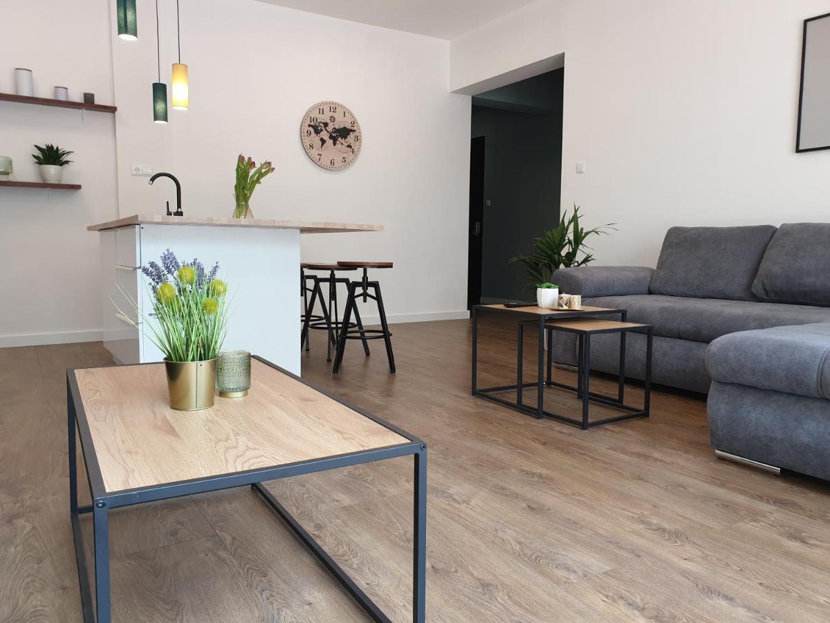 Apartament Milionova Apartment วูดช์ ภายนอก รูปภาพ